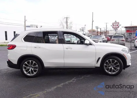 2019 BMW X5 xDrive40I z USA, uszkodzony, nr VIN 5UXCR6C57KLL06299